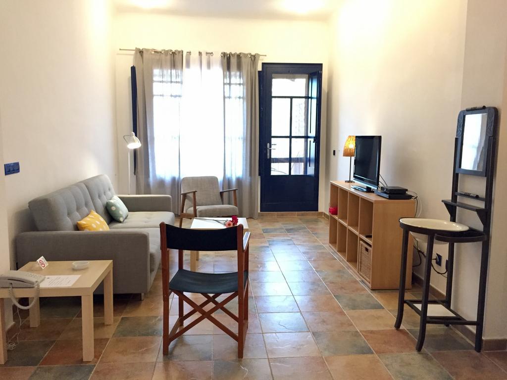 Апартаменты Apartament Can Callis Кастельон-де-Ампуриас Экстерьер фото